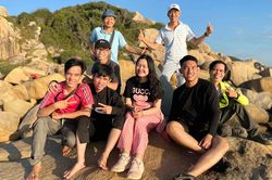 Khi từ thanh niên tới cụ già đều mê trekking