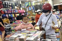 Đắk Lắk sẽ xử lý nghiêm các trường học thu trái quy định đầu năm học