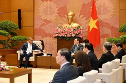 Chủ tịch COP26: Việt Nam nên có quy định thuận lợi cho tư nhân tham gia chuyển đổi năng lượng
