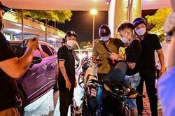 2 đêm cuối tuần, gần 50 quái xế Hà Nội 'gãy cánh'