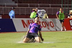 V-League khắc nghiệt với cựu binh