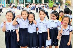 Góc nhìn 365: Sách và đồng phục - cũ và mới
