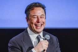 Elon Musk: Thế giới cần thêm nhiều dầu mỏ và trẻ sơ sinh hơn nữa