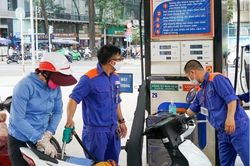Hiệp hội Xăng dầu kiến nghị điều chỉnh giá xăng dầu vào ngày 1/9