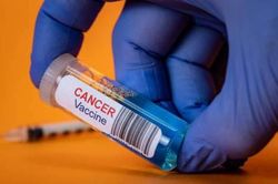 Vaccine ung thư mRNA có khả năng loại bỏ khối u ác tính di căn