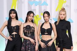 Trong khi Billboard khen thì Variety chê Blackpink chỉ giỏi nhảy, hát nhép ở VMAs