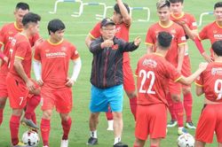 Bóng đá Việt Nam hôm nay: Tuyển Việt Nam thiện chiến. Pau FC bị chỉ trích câu giờ