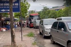 Hà Nội tăng cường kiểm tra, xử lý 'xe dù, bến cóc, xe trá hình tuyến cố định'