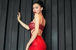 Thời trang gợi cảm của Hoa hậu Kỳ Duyên