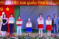 Bảo Lâm: Tưng bừng Hội thi Tiếng hát hoa phượng đỏ