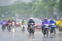 Ngày đầu kỳ nghỉ lễ 2/9, Bắc Bộ và Thủ đô Hà Nội có mưa rào và dông