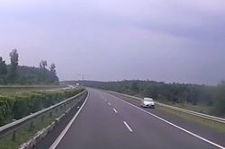 Phạt 17 triệu đồng tài xế đi ngược chiều trên cao tốc TP.HCM - Long Thành - Dầu Giây