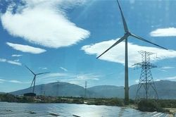 Xây dựng Ninh Thuận thành trung tâm năng lượng tái tạo của cả nước