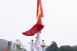 Trang trọng lễ Thượng cờ mừng Quốc Khánh 2/9