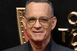 Tom Hanks tung ra một trò chơi đố vui trên Apple Arcade