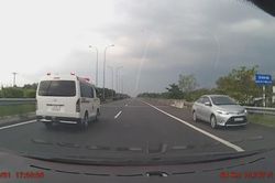 Xử lý tài xế chạy ngược chiều trên cao tốc TPHCM - Long Thành - Dầu Dây