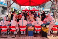Nỗi lo tái phong tỏa phủ lên 18 triệu dân Thâm Quyến