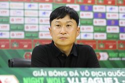 HLV Chun Jae Ho: 'Làm ơn hãy đưa tin công tâm cho các cầu thủ Hà Nội'