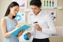 Phụ nữ thông minh không ở góc văn phòng