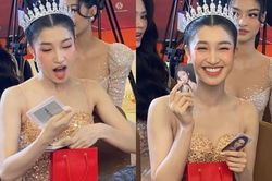 Á hậu Phương Nhi vui sướng cực độ khi được fan tặng 'card bo góc'
