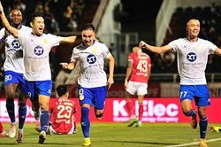 Nam Định 'vô địch' tiền thưởng nóng ở V.League 2022