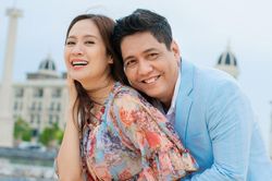 Đạo diễn Đức Thịnh: 'Bà xã Thanh Thúy kiếm nhiều tiền hơn tôi'