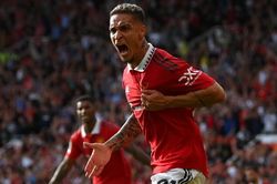 Antony và Rashford tỏa sáng, M.U chặn đứng mạch toàn thắng của Arsenal