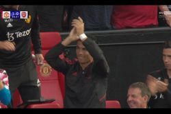 CĐV MU hết lời khen ngợi Ronaldo sau hành động đặc biệt với Antony