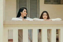 Mừng khai giảng, Khánh Vân, Phương Anh diện áo dài trắng tái hiện tuổi học trò