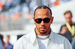 Lewis Hamilton: Sau F1 là ông chủ MU?