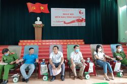Đak Pơ: Gần 300 người tham gia hiến máu tình nguyện