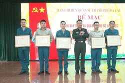 Bế mạc Hội thi xây dựng trụ sở Ban CHQS xã, phường xanh - sạch - đẹp