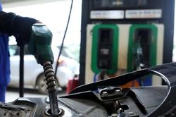 Thêm 5 doanh nghiệp xăng dầu bị tước giấy phép, Saigon Petro 'kêu cứu'