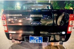 Kỷ luật khiển trách cán bộ đi xe biển xanh gây tai nạn rồi bỏ chạy