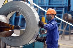 Giá thép tăng tiếp gần nửa triệu đồng/tấn