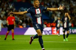 Mbappe rực sáng, PSG dễ dàng đánh bại Juventus