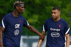 Mbappe tiên lên tiếng về tin đồn bị Pogba yểm bùa
