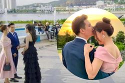 Lộ ảnh hậu trường Hồng Diễm cùng Việt Anh tình tứ dự tiệc