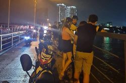 Nguyên nhân vụ đôi nam nữ nhảy cầu Long Biên