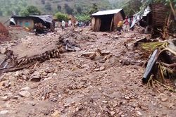 Mưa lớn gây lở đất tại Uganda làm ít nhất 15 người thiệt mạng