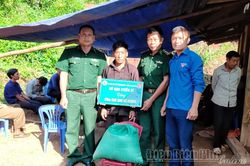 Thăm hỏi, động viên gia đình có trẻ em bị đuối nước
