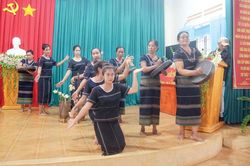 Phụ nữ K'Ho vun đắp, gìn giữ nét đẹp văn hóa truyền thống