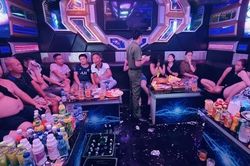 19 thanh niên vào quán karaoke 'hít hà' ma túy