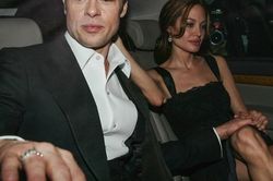 Công ty của Angelina Jolie đòi Brad Pitt bồi thường 250 triệu USD