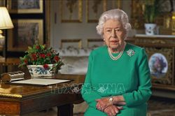 Cả nước Anh lo lắng cho sức khỏe của Nữ hoàng Elizabeth II