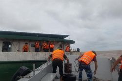 Cứu hộ thành công 7 thuyền viên gặp nạn trên biển Thái Bình
