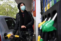 Giá dầu thế giới lao dốc trong phiên 7/9