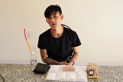 Bắt quả tang đối tượng bán lẻ chất ma túy