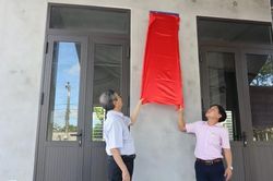Đời sống Đời sống Khánh thành, bàn giao nhà tình nghĩa cho gia đình chính sách