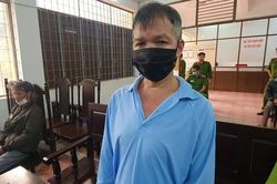 Đâm trọng thương em trai vì không chịu dừng nhậu
